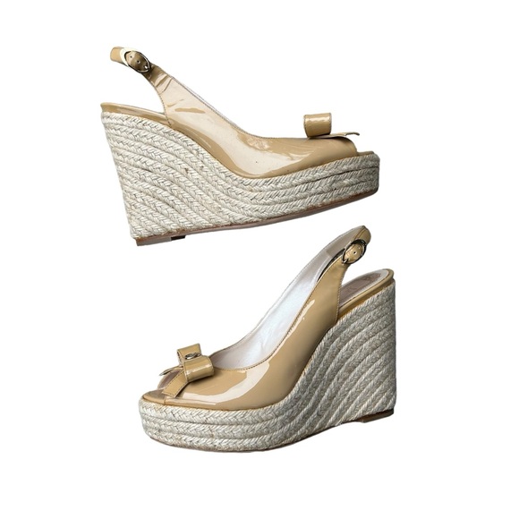 Christian Dior Tan Patent Peep Toe Bow Front Leaver Espadrille Wedges Size 8.5. - Picture 4 of 8